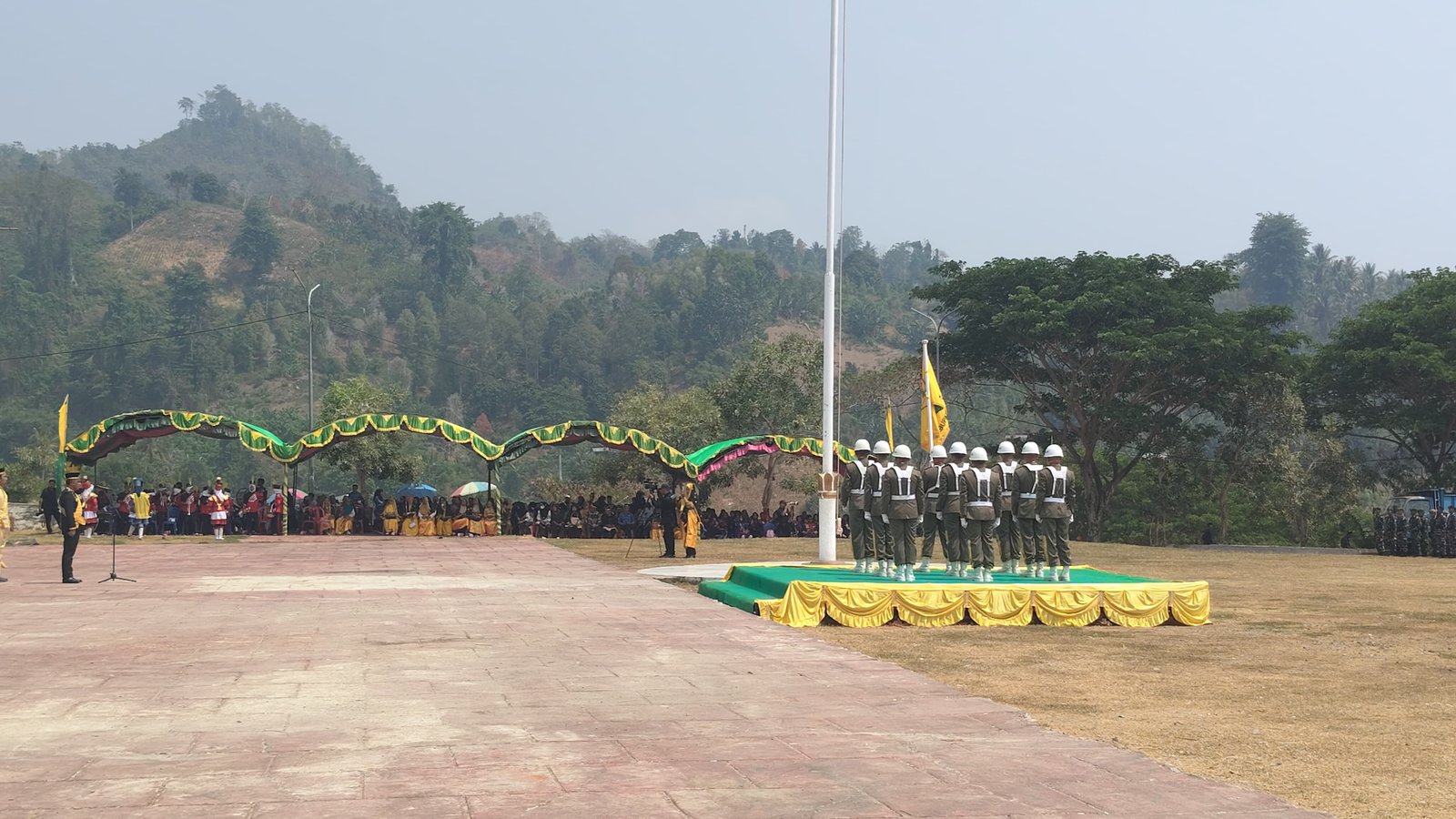 Panas Terik Tak Surutkan Gubernur Sulteng, Pimpin Upacara HUTDA ke-27 Kabupaten Buol